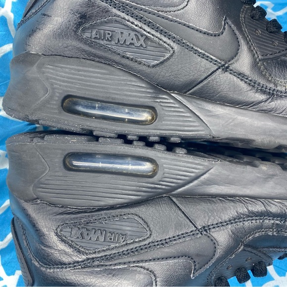 Nike women’s size 8.5 Air Max 90 LTR triple black low top athletic sneakers wmns - Picture 9 of 11